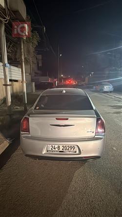 کرایسلەر 300